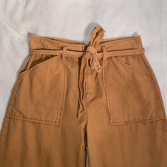 BDG Cropped Wide-Leg Belted Pants- size 6 - Picture 3 of 6